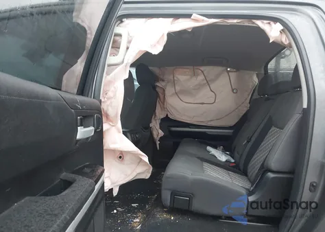 2019 Toyota Tundra Sr5 4.6L V8 из США, поврежденный, VIN 5TFEM5F15KX136559